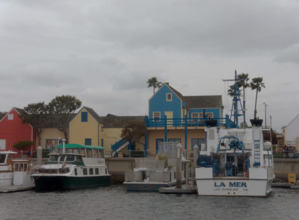 תמונה הממחישה כפר הדייגים (Fisherman's Village)