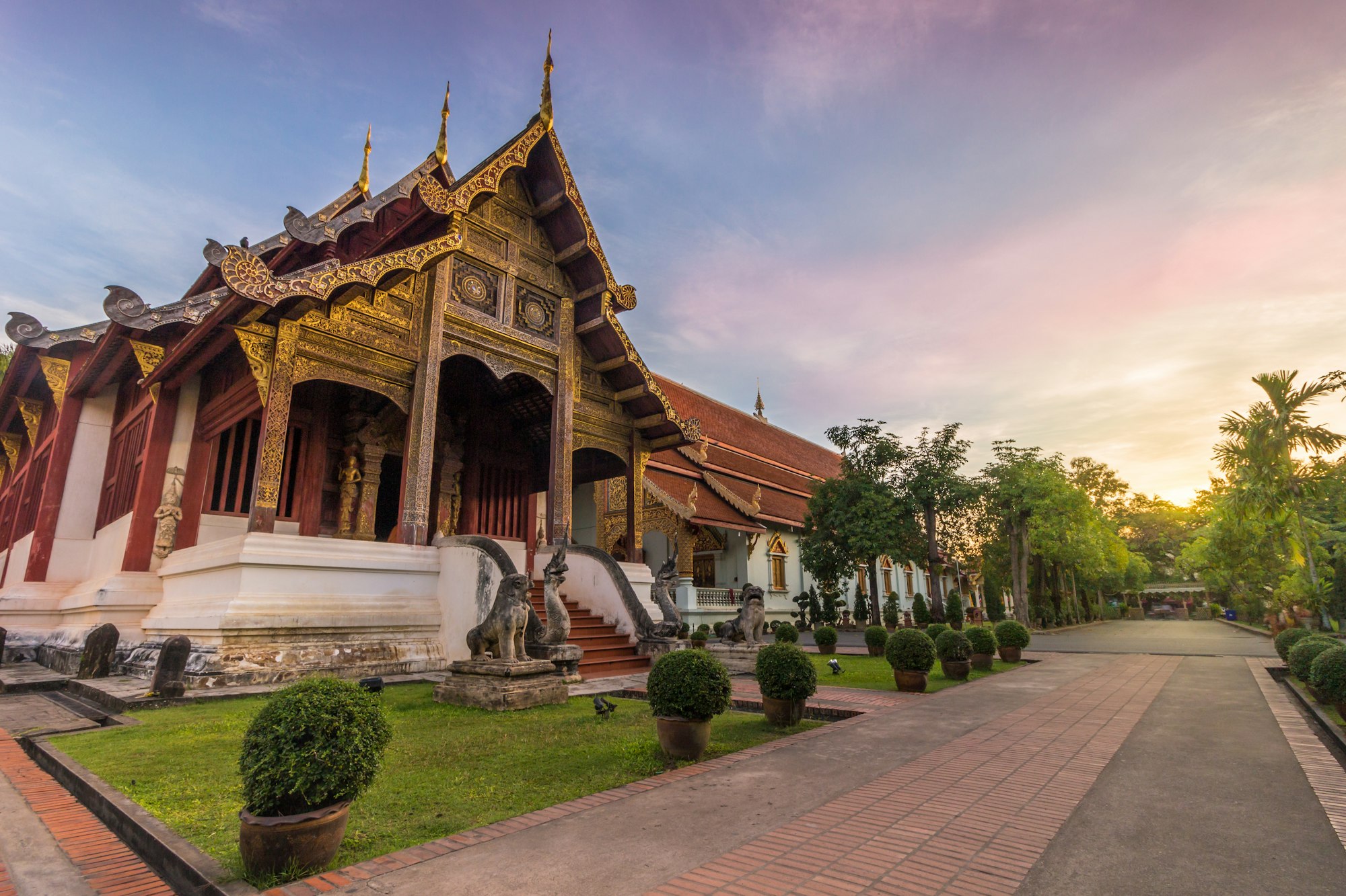 Wat Phra Singh temple pavilion. Thailand